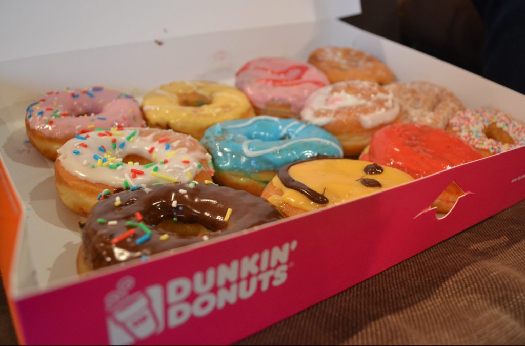 DunkinDonuts_donut_boxe15115375756111024x674.jpg